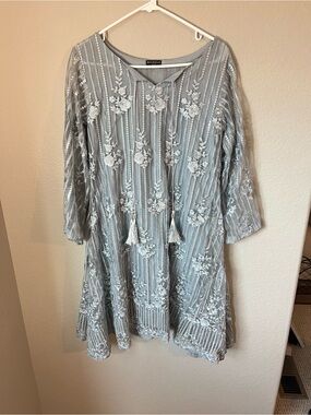 Agha Noor Small Gray Metallic Embroidered Floral Kurta Tunic Pakistani Dress